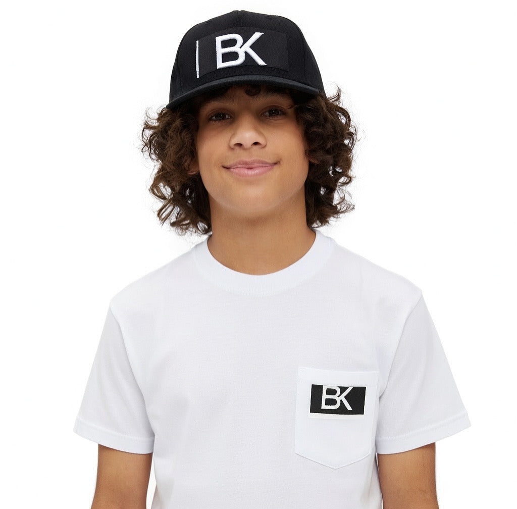 T-Shirt BK Logo Poche — Streetwear Discret Homme & Femme